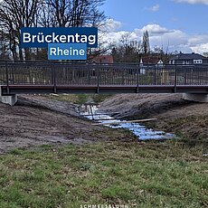 Donnerstag ist Brückentag – und heute befinden wir uns in Rheine! 🌉 Hier im Baugebiet Eschendorfer Aue verbindet eine m...