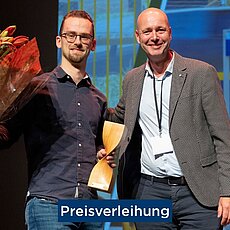 Die Passerelle in Zwolle – eine beeindruckende Holzbrücke für Fußgänger und Radfahrer über die Bahn – wurde in diesem Mo...