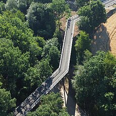 Brückentag in📍Fulda: Einigen von euch ist diese Brücke in Zick-Zack-Form vielleicht in Erinnerung geblieben 